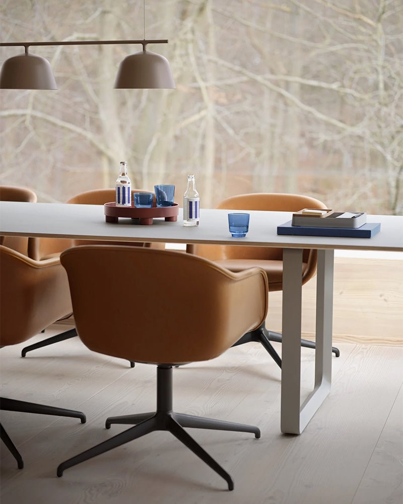 70/70 Suur - Hall linoleum - Hall raam